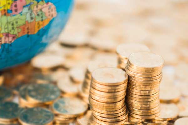 黄金避险推升金价重回3300